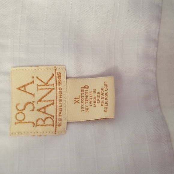 Jos.A.Banks Button down SS Shirt - Picture 3 of 4